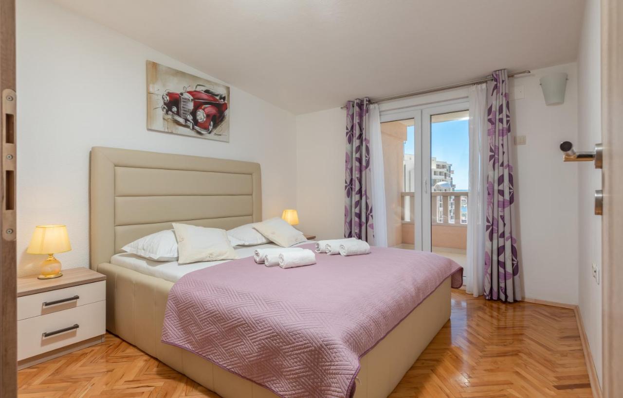 Apartments Petrovic Макарска Экстерьер фото