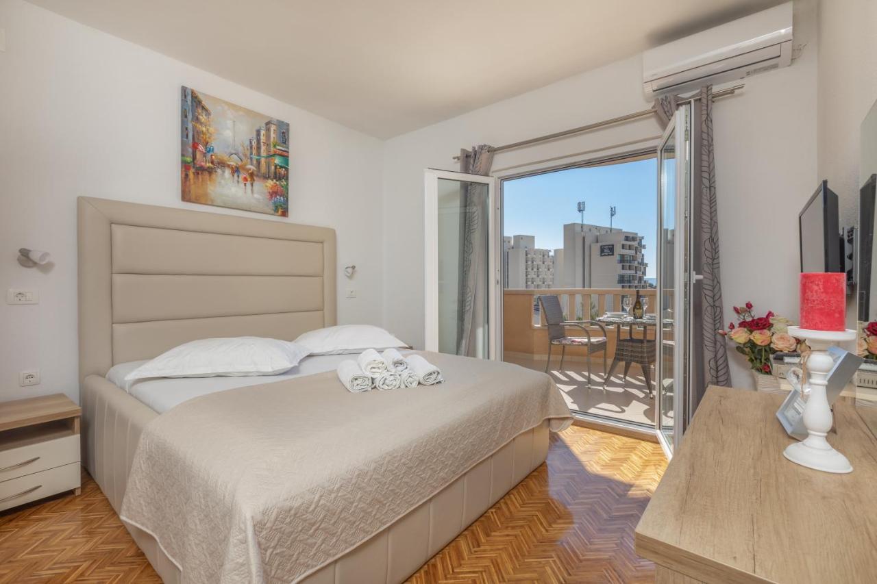 Apartments Petrovic Макарска Экстерьер фото